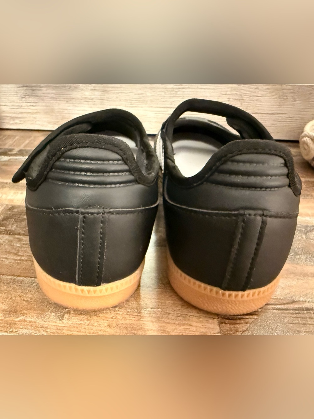 Adidas MaryJane Sambas - Picture 4 of 7